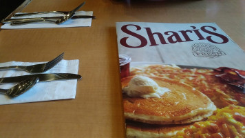 Shari's Cafe And Pies food