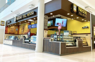 Nestle Toll House Cafe By Chip inside