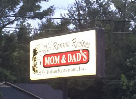 Mom Dad's Italian Thomasville food