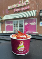 Menchie's Frozen Yogurt food