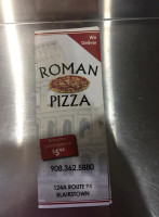 Dominick's Pizzeria food