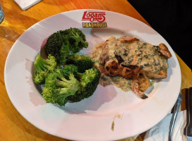 Logan's Roadhouse food