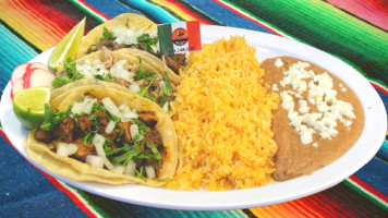 El Pariente Food Truck food