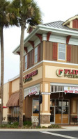 Flippers Pizzeria outside