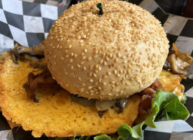 Sonora Squeeze Burger food