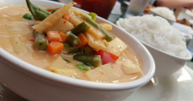 Thai Thai Cafe food