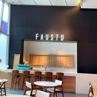 Fausto At The Cac food