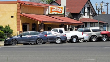 Taqueria Mexicana outside