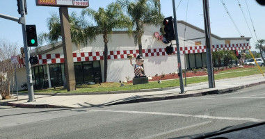 Big Boy Restaurants outside