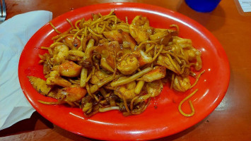 Khan's Mongolian Grill food