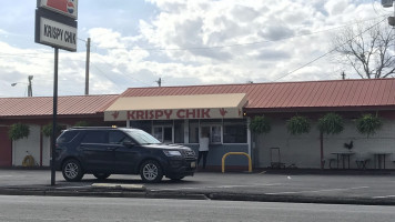 Krispy Chik outside