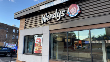 Wendy's outside