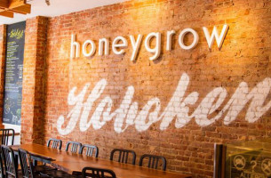 Honeygrow inside