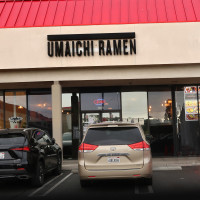 Umaichi Ramen outside