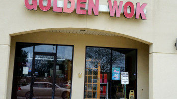 Golden Wok outside