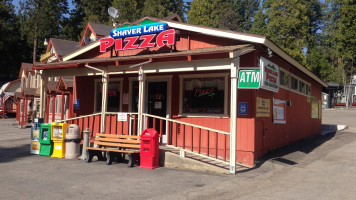 Shaver Lake Pizza outside