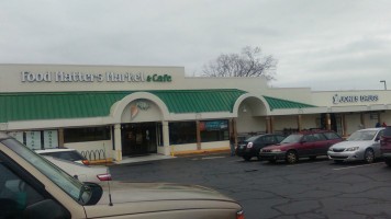 Food Matters Market And Cafe outside