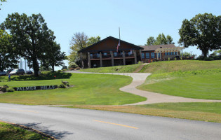 Palmer Hills Golf Course outside