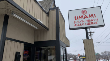 Umami Asian Cuisine outside