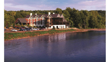 Lambertville Station outside