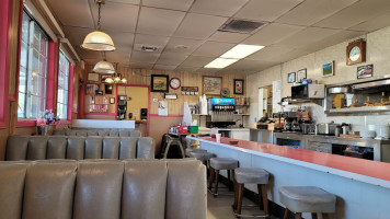 Nelda's Diner inside