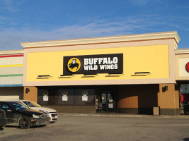 Buffalo Wild Wings outside