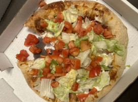 Main Street Pizza food