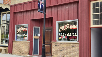 Cruise Inn Grill outside