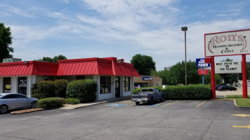 Ron's Hamburgers Chili outside