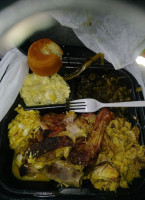 Chester's Bbq food