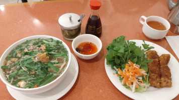 Hủ Tiếu Miền Tay food