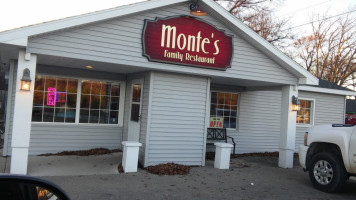 Monte's Family food