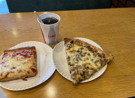 Baco's Pizzeria food