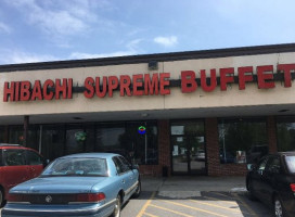 Hibachi Supreme Buffet food