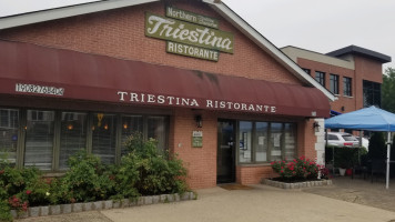 Triestina outside