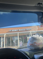 The Honey Baked Ham Company outside