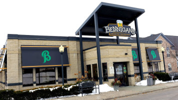 Bennigan's food