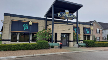 Bennigan's food