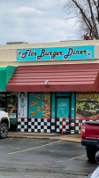 Flo's Burger Diner outside