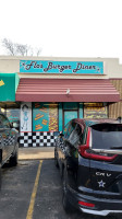 Flo's Burger Diner food