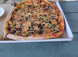 Kaimuki's Boston Style Pizza food