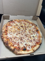 Louie's Pizza food