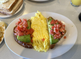 The Dining Car food