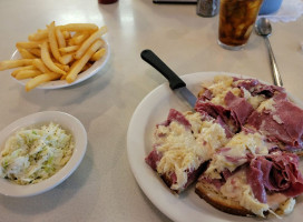 The Dining Car food