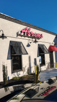 Abrams -b-q Seafood outside