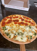 Maria Rosa Pizza food