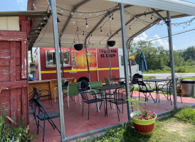 Taqueria El Chuy inside