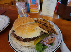 The Old Schoolhouse Inn food