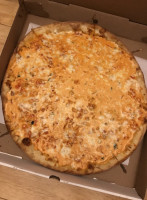 Lenny's Pizza food