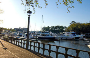 Shelter Cove Harbour Shops Restaurants outside